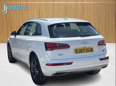 Audi Q5 2.0 TDI Sport SUV 5dr Diesel S Tronic quattro Euro 6 (s/s) (190 ps) 16