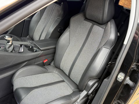 Peugeot 5008 1.5 BlueHDi Allure Euro 6 (s/s) 5dr 23