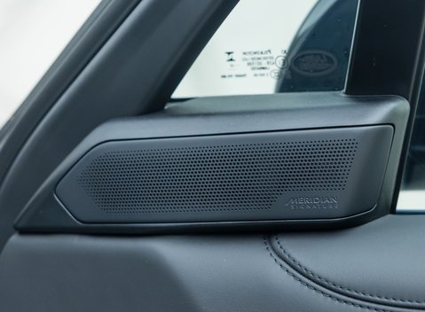 Land Rover Range Rover P530 SV 30