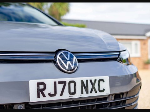 Volkswagen Golf 1.5 Golf Life eTSI Semi-Auto 5dr 11