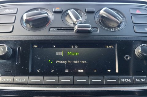 Skoda Citigo MONTE CARLO GREENTECH MPI.. 4 MAIN DEALER SERVICES 21