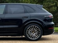 Porsche Cayenne V8 TURBO TIPTRONIC 11
