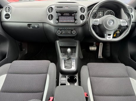 Volkswagen Tiguan 2.0 TDI BlueMotion Tech R-Line DSG 4WD Euro 5 (s/s) 5dr 18