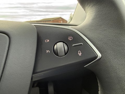Tesla Model 3 Saloon 4dr Electric Auto RWD (208 ps) 33