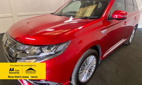 Mitsubishi Outlander 2.4 Outlander Exceed PHEV CVT 4WD 5dr