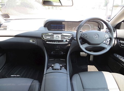 Mercedes-Benz CL AMG 11