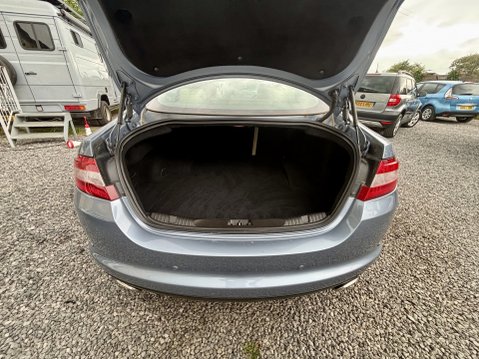 Jaguar XF PREMIUM LUXURY V6 STUNNING EXAMPLE FSH 14