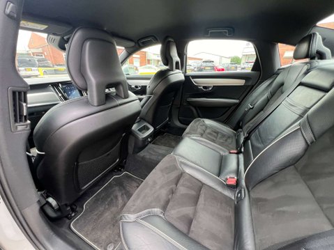 Volvo S90 2.0 S90 R-Design D4 Automatic 4dr - NATIONAL DELIVERY* 37