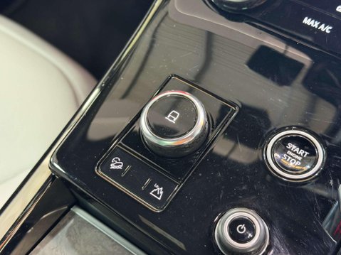 Land Rover Range Rover Sport 4.4 P530 V8 First Edition SUV 5dr Petrol Auto 4WD Euro 6 (s/s) (530 ps) 78