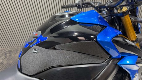 Suzuki GSX-S GSXS750 2018 23K LONG MOT WARRANTY NAKED 750CC 22