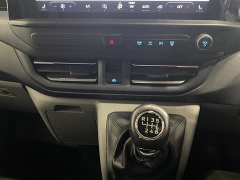Ford Transit Custom 320 LIMITED L2H1 P/V ECOBLUE 17