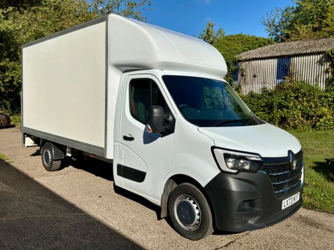 Renault Trucks Uk Master 2.3 dCi ENERGY 35 Business Luton Manual FWD LWB Euro 6 (s/s) 145 BHP 32