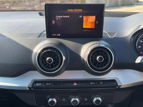 Audi Q2 1.5 TFSI CoD 35 S line S Tronic Euro 6 (s/s) 5dr 12