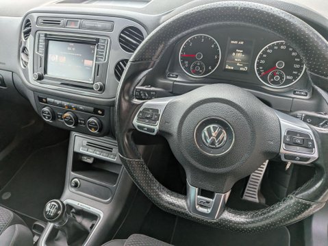 Volkswagen Tiguan 2.0 TDI BlueMotion Tech R-Line 4WD Euro 6 (s/s) 5dr 11