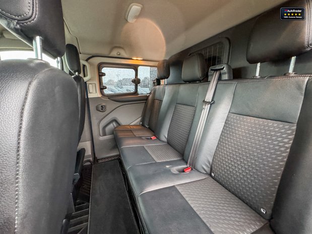 Ford Transit Custom AUTO Crew Cab SWB L1H1 320 Sport Air Con Camera Nav NO VAT SELECT 12