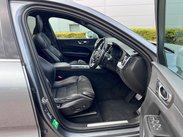 Volvo XC60 2.0 D4 R-Design Pro Auto AWD Euro 6 (s/s) 5dr 73