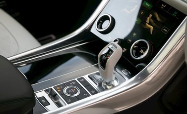Land Rover Range Rover Sport 5.0 SVR 21