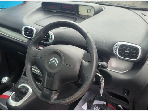 Citroen C3 Picasso 1.6 BlueHDi Selection MPV 5dr Diesel Manual Euro 6 (100 ps) 10