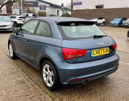 Audi A1 1.0 A1 Sport Nav TFSI Semi-Auto 3dr 8