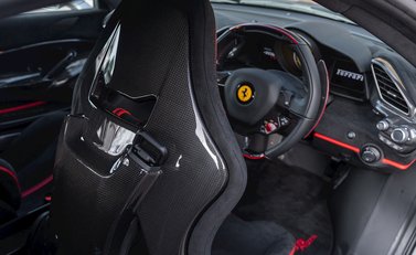 Ferrari 488 Pista 14