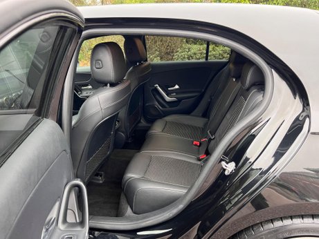 Mercedes-Benz A Class 1.3 A180 Sport (Executive) 7G-DCT Euro 6 (s/s) 5dr 28