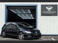 Volkswagen Golf 2.0 Golf R TSi Semi-Auto 4WD 3dr 1