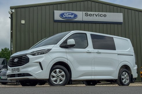 Ford Transit Custom Crew Cab SWB L1H1 Limited 320 A/C Alloys Camera Nav Sensors EURO 6
