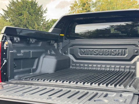 Mitsubishi L200 2.4 Bi-Turbo Barbarian Auto 4WD Euro 6 (s/s) 4dr 30