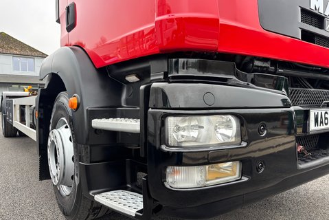 MAN TGM 18.290 4X2 Hiab Hook Loader 21