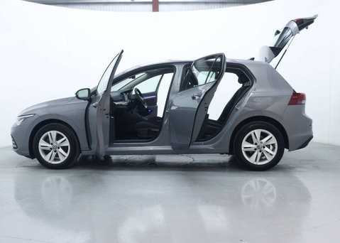 Volkswagen Golf 1.0 eTSI MHEV Life Hatchback 5dr Petrol Hybrid DSG Euro 6 (s/s) (110 ps) 57