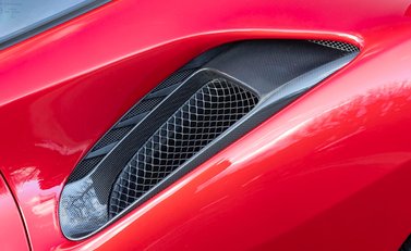Ferrari 488 Pista 28