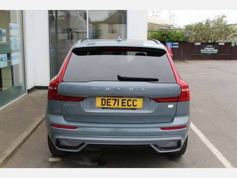 Volvo XC60 RECHARGE T6 R-DESIGN AWD 4
