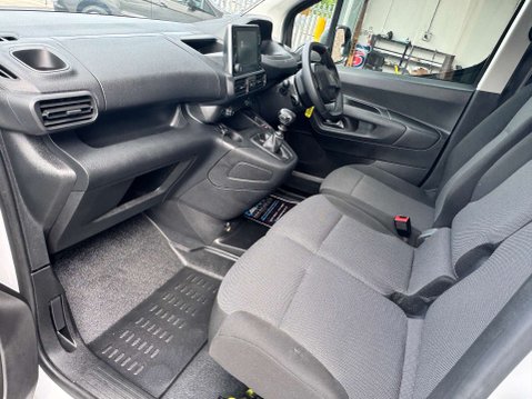 Peugeot Partner 1.5 BlueHDi 1000 Professional Premium + Standard Panel Van 5dr Diesel Manua 27