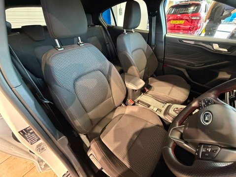Ford Focus 1.0T EcoBoost MHEV ST-Line DCT Euro 6 (s/s) 5dr 11