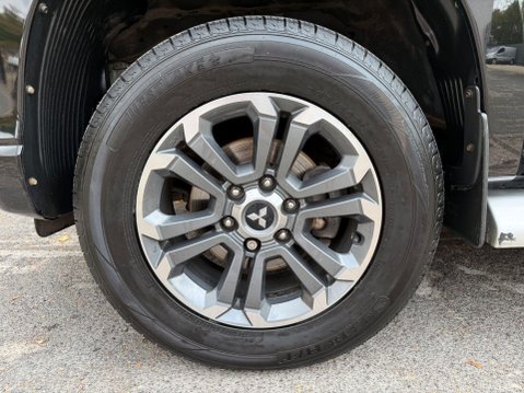 Mitsubishi L200 DI-D WARRIOR DCB 14