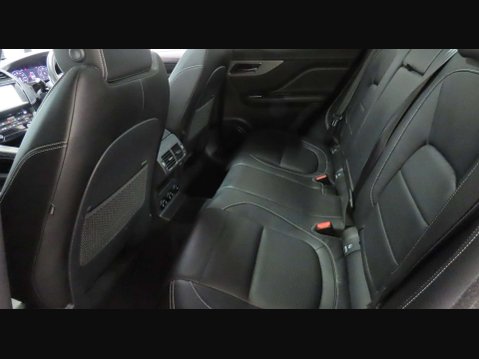 Jaguar F-Pace 2.0 D180 Chequered Flag SUV 5dr Diesel Auto AWD Euro 6 (s/s) (180 ps) 11