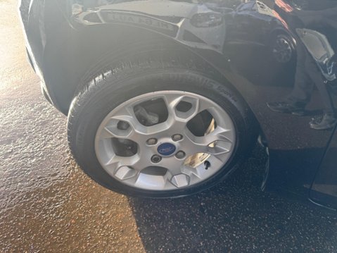 Ford Fiesta 1.25 Zetec 5dr 17