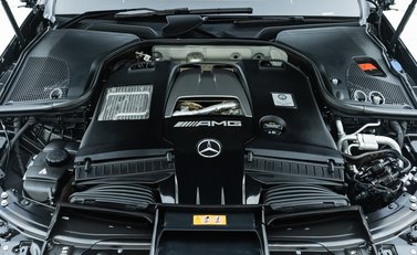 Mercedes-Benz Amg GT 63 S 4-Door 34