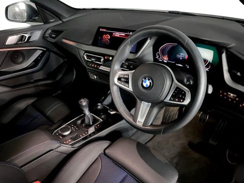 BMW 2 Series 1.5 218i M Sport Saloon 4dr Petrol Manual Euro 6 (s/s) (136 ps) 1 Owner - C 12