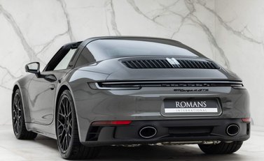 Porsche 911 Targa 4 GTS (992) 5