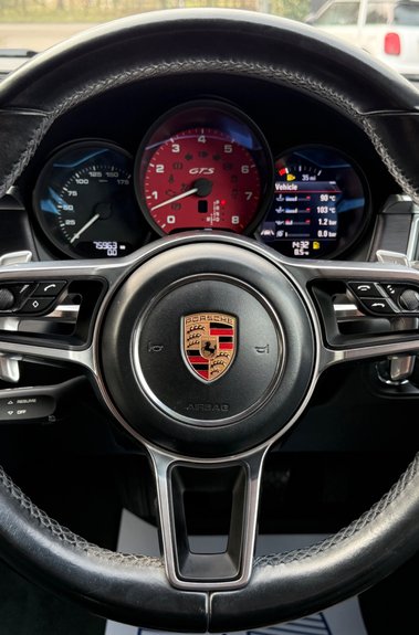 Porsche Macan GTS PDK -21 INCH ALLOYS -ELECTRIC TOWBAR -BOSE -SPORTS CHRONO -PDLS PLUS 