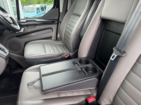 Ford Transit Custom 320 LIMITED DCIV ECOBLUE 20