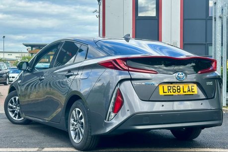 Toyota Prius 1.8 VVT 8.8kWh Excel Hatchback 5dr Petrol Plug-in Hybrid CVT Euro 6 (s/s) ( 6