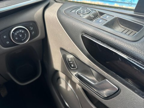 Ford Tourneo Custom 320 TITANIUM ECOBLUE 15