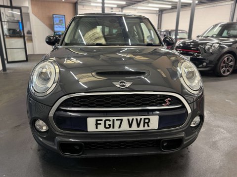 Mini Hatch 2.0 Cooper SD 3dr 7