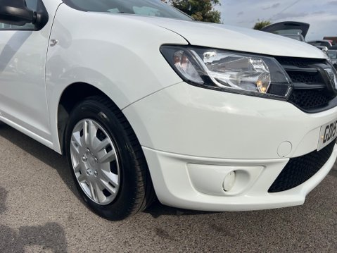 Dacia Sandero 1.2 Ambiance Euro 5 5dr 12