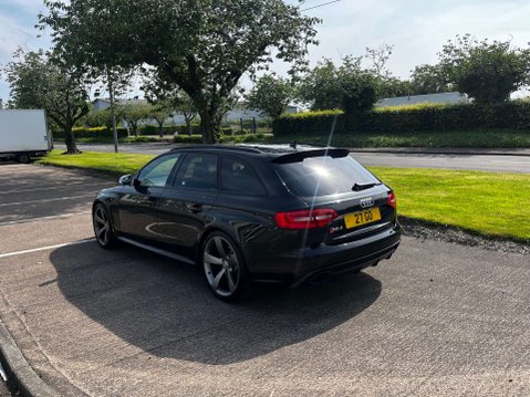 Audi RS4 4.2 RS 4 FSI Quattro Auto 4WD 5dr 3