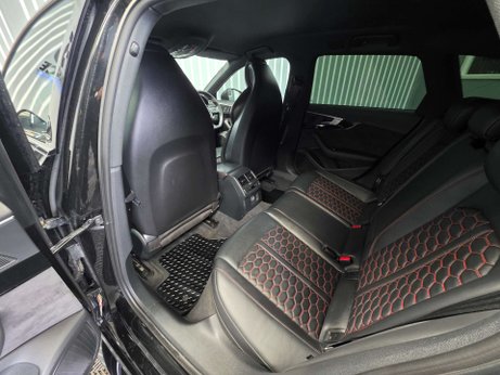 Audi RS4 2.9 TFSI V6 Estate 5dr Petrol Tiptronic quattro Euro 6 (s/s) (450 ps) 18