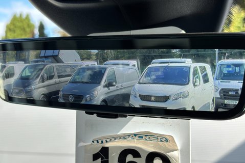 Ford Transit 350 Limited L3H3 165 ps Panel Van 31