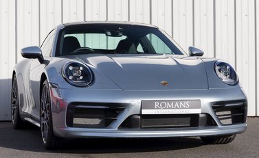 Porsche 911 Carrera 4S (992) 1